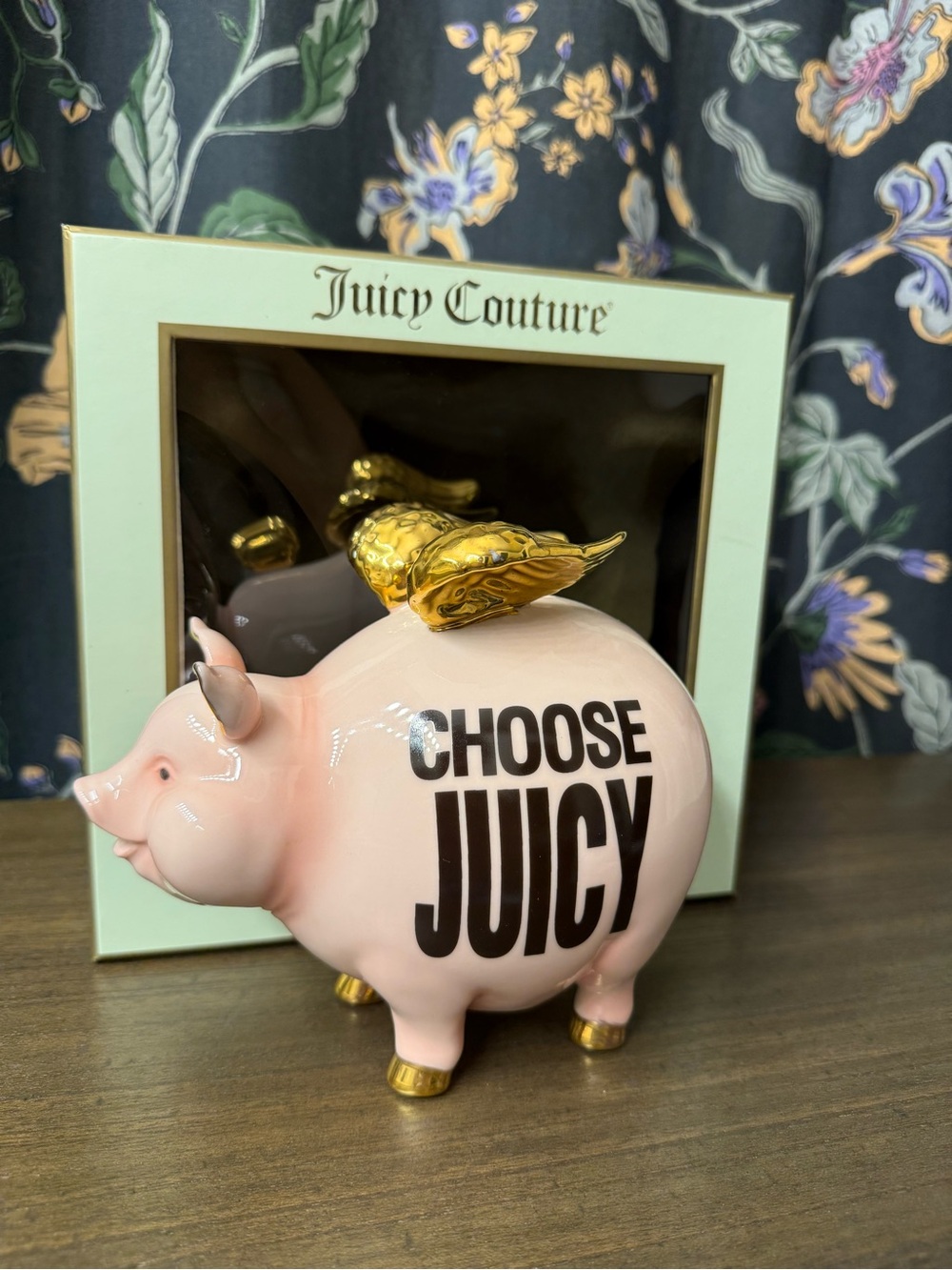 🐷✨ Vintage Juicy Couture “Choose Juicy” Flying Piggy Bank — Original Box / 2009